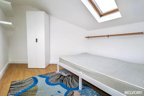 undefined, Broadway, Roath, Cardiff, CF24