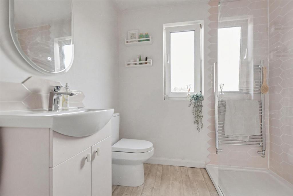 Shower Room.jpeg
