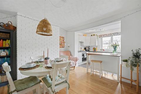 3 bedroom semi-detached house for sale, Midland Avenue, Stapleford, Nottingham