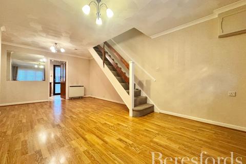 2 bedroom semi-detached house for sale, Bennions Close, Hornchurch, RM12