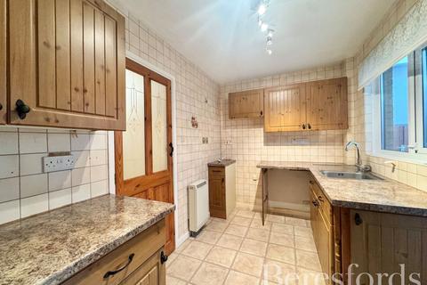 2 bedroom semi-detached house for sale, Bennions Close, Hornchurch, RM12