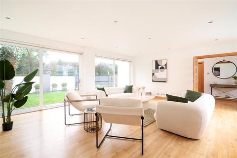 4 bedroom semi-detached house for sale, Bathgate Road, Wimbledon, London, SW19