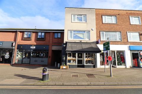 Property to rent - Market Street, Kingswinford