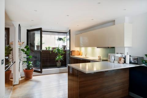 3 bedroom apartment for sale, Chance Street, London E2