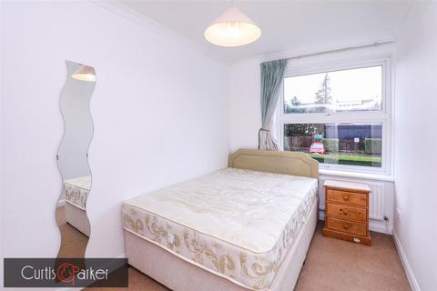 undefined, Eaton Rise, Ealing, W5