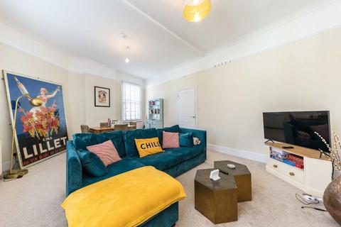 undefined, Elleray Road, Teddington TW11