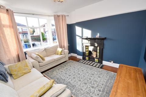 5 bedroom semi-detached house for sale, Spennithorne Road, Urmston, M41