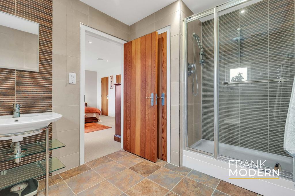 Bedroom One En-Suite