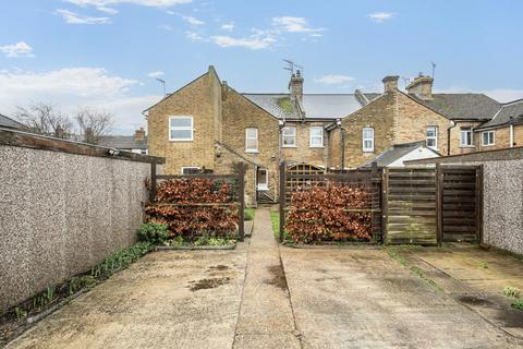 2 bedroom terraced house for sale, Hythe Road, Ashford Kent TN24 8PG