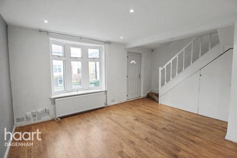 3 bedroom terraced house to rent, Cotesmore Gardens, DAGENHAM