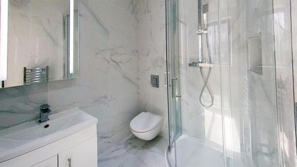 Rose-Joan-Bathroom(1).jpg