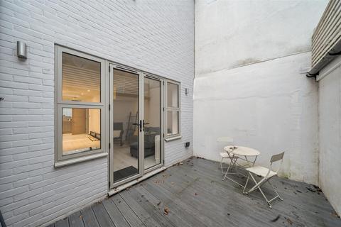 undefined, Rose Joan Mews, London NW6