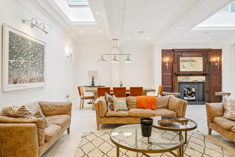 undefined, Harley Street, Marylebone, London, W1G