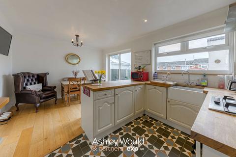 3 bedroom terraced house for sale, Cowper Walk, Kidderminster DY10