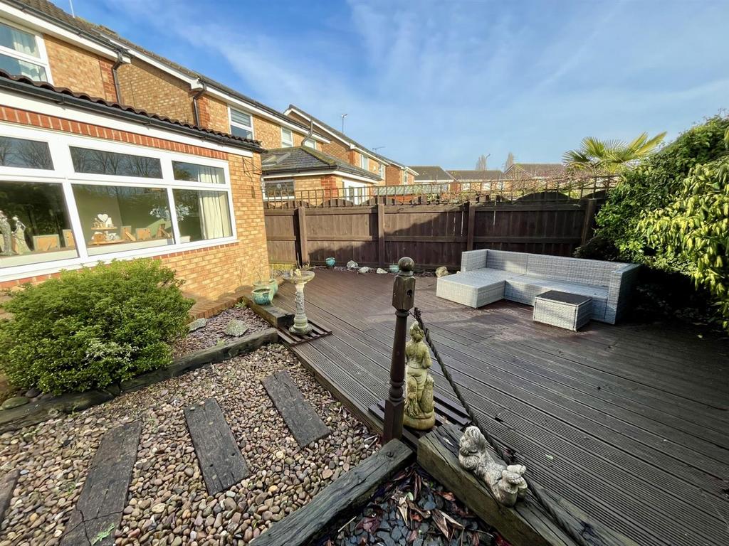 Decking Area.jpg