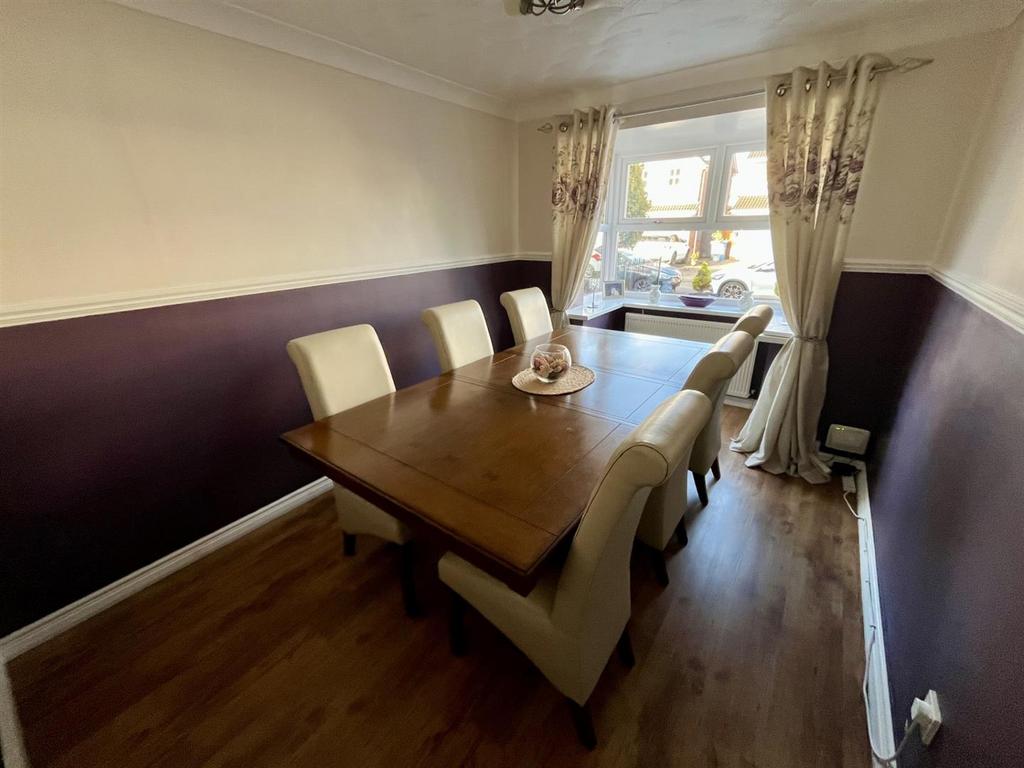 Dining Room.jpg