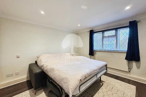 undefined, Waltham Road, Maidenhead SL6