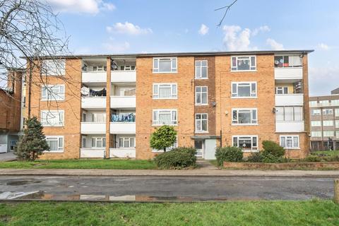2 bedroom flat for sale, Kenton Road, Harrow HA3
