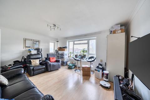2 bedroom flat for sale, Kenton Road, Harrow HA3