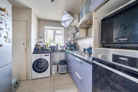 2 bedroom flat for sale, Kenton Road, Harrow HA3