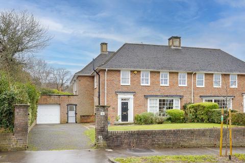 undefined, Castlemaine Avenue, South Croydon, CR2