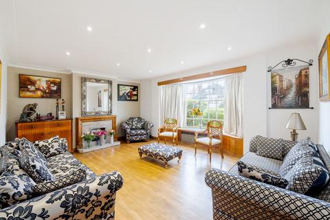 undefined, Castlemaine Avenue, South Croydon, CR2
