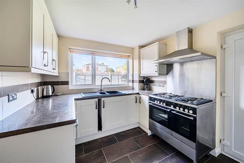undefined, Wyndham Close, Yateley GU46