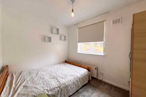 1 bedroom flat to rent, Burrell Close, Edgware, HA8