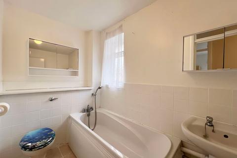 1 bedroom flat to rent, Burrell Close, Edgware, HA8