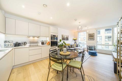 2 bedroom flat for sale, Grove Park, London NW9