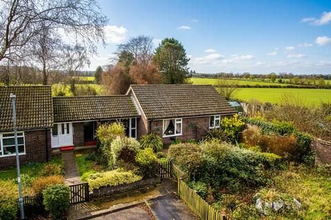 2 bedroom semi-detached bungalow for sale, Highfield Road, Drayton, Norwich