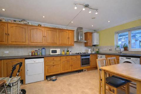 3 bedroom detached house for sale, POPULAR LOCATION * LAKE