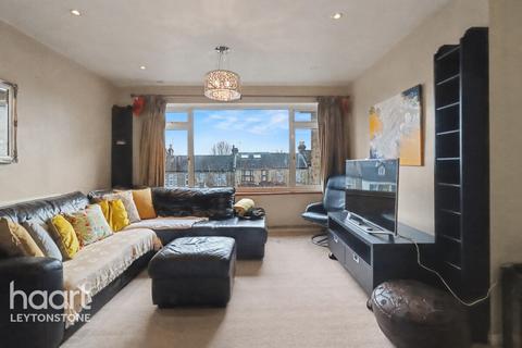 2 bedroom flat for sale, Hainault Road, London