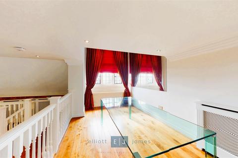 undefined, Hill Hall, Epping CM16