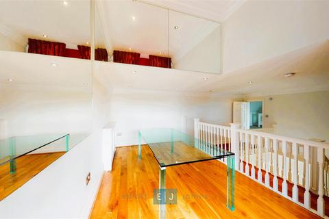 undefined, Hill Hall, Epping CM16