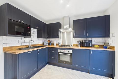 undefined, Redwood Avenue, Basingstoke RG23