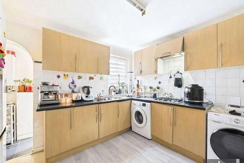 undefined, Edinburgh Road, Berkshire RG30
