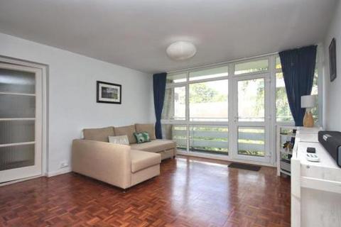 undefined, Hillview Court, Woking GU22