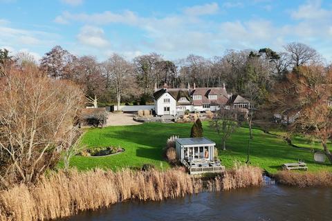 5 bedroom detached house for sale, Salisbury Road, Christchurch, BH23