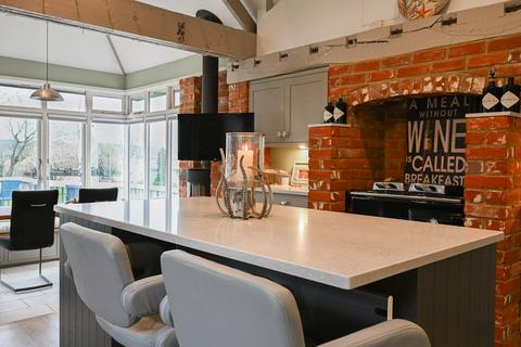 5 bedroom detached house for sale, Salisbury Road, Christchurch, BH23