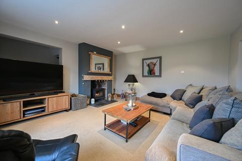 5 bedroom detached house for sale, Salisbury Road, Christchurch, BH23