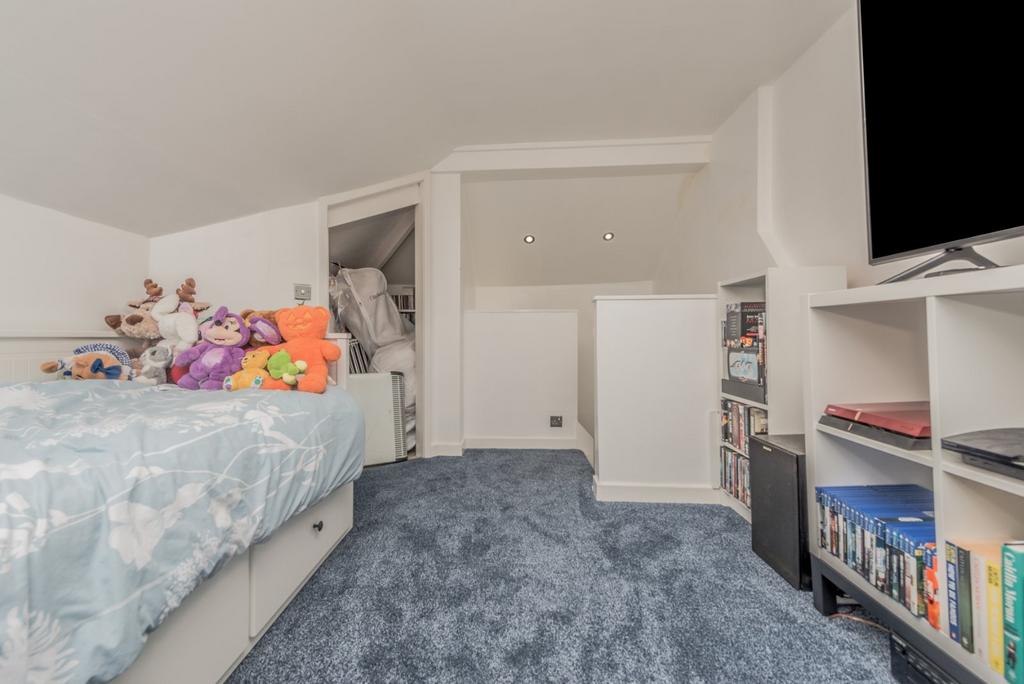 Dormer Bed