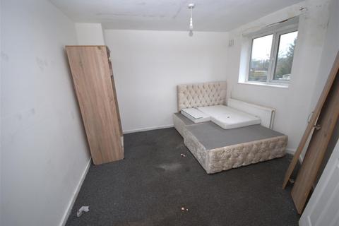 3 bedroom house for sale, Keswick Avenue, Oldham