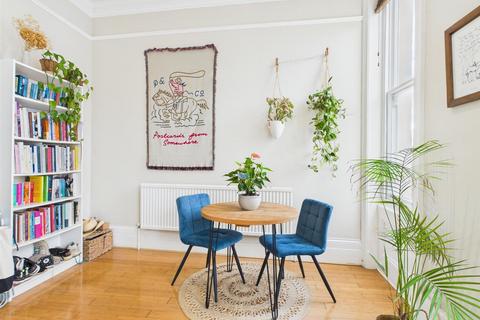 1 bedroom flat for sale, Abbey Road, Brighton