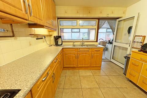 3 bedroom detached bungalow for sale, St. Margarets Avenue, Skegness, Lincolnshire, PE25 2LX