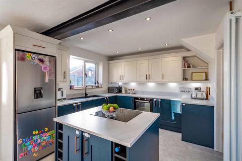 3 bedroom semi-detached house for sale, 3, Moorlands Crescent, Whiston, Rotherham,