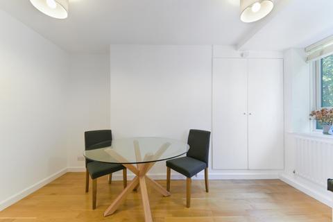 2 bedroom apartment to rent, Kew Bridge Court, Brentford London W4