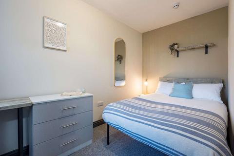 16, Crowell Road OX4