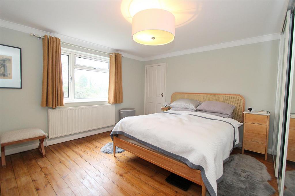 Bed 1.JPG