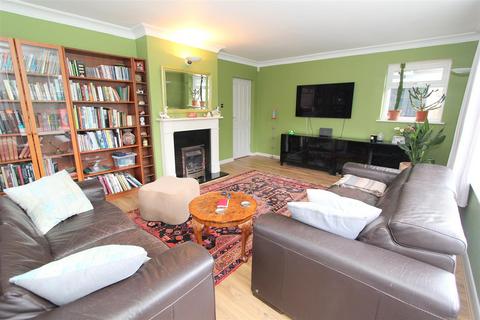 3 bedroom link detached house for sale, Glen Road End, Wallington SM6